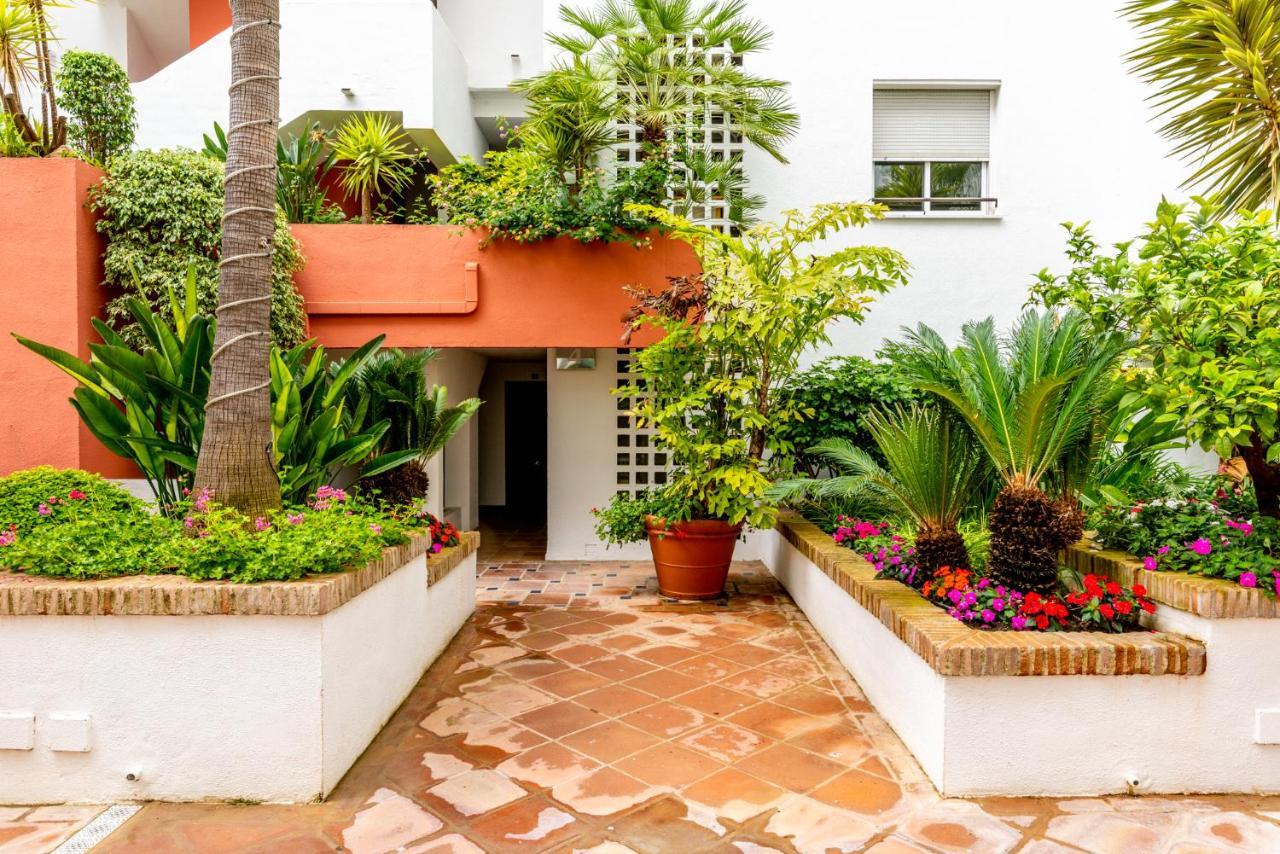 Livescape Medina Garden Марбеля Екстериор снимка