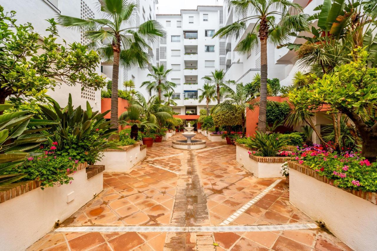 Livescape Medina Garden Марбеля Екстериор снимка