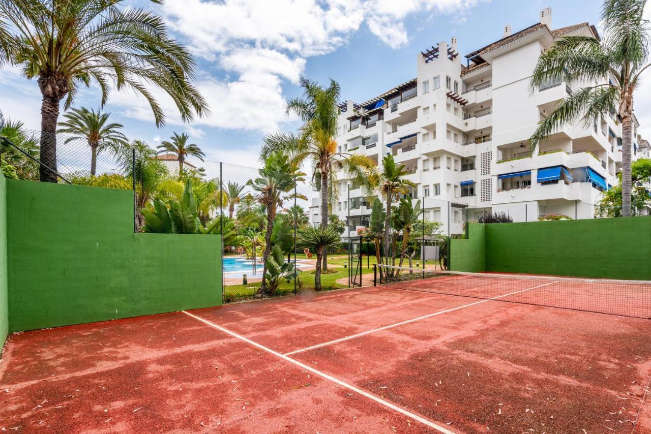 Livescape Medina Garden Марбеля Екстериор снимка